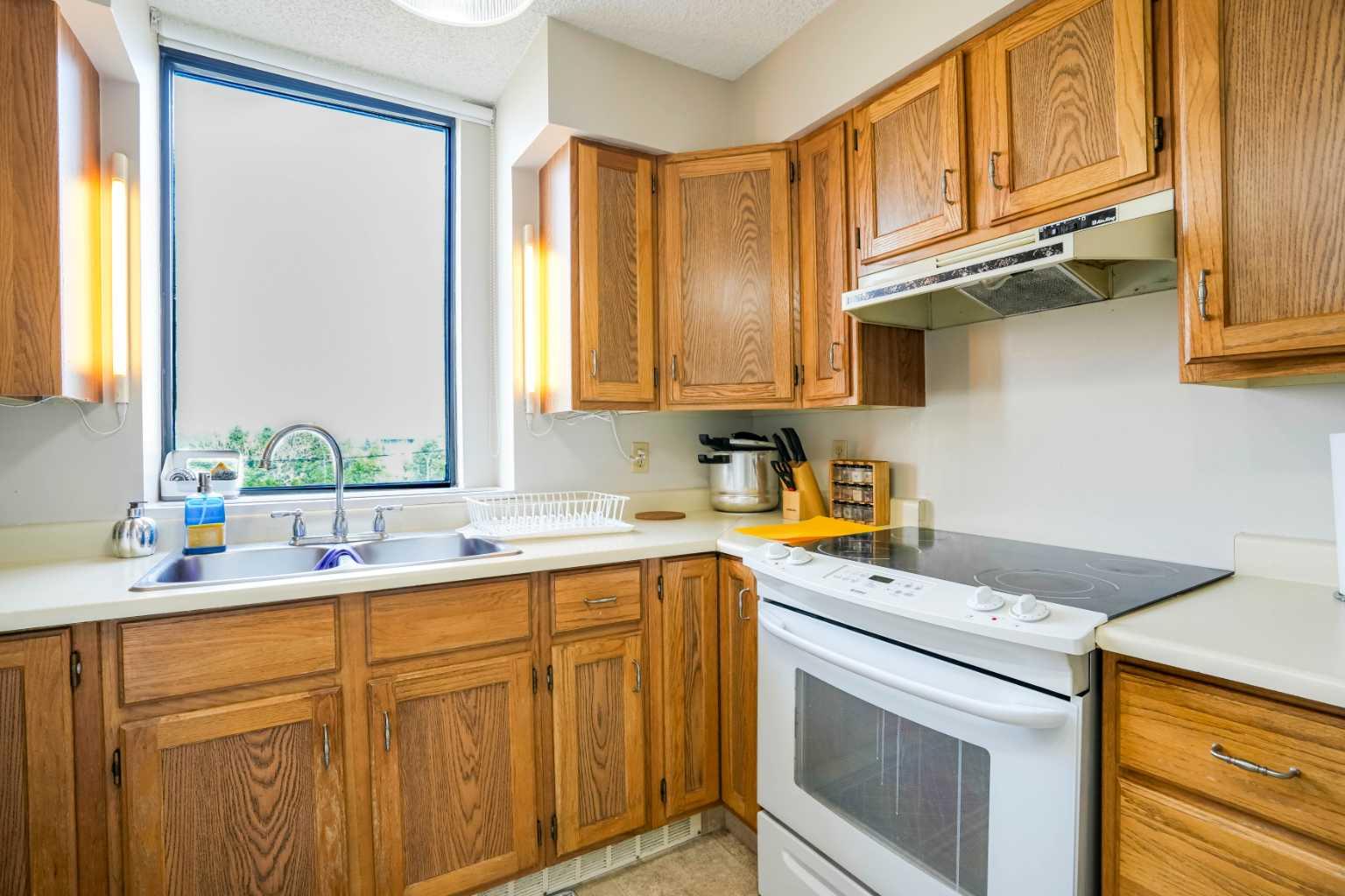 80 Point Mckay Crescent NW 408