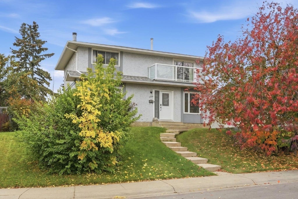 Photo of 194 Rundleview Close NE, Calgary, AB T1Y 1J1 (MLS # A2348221)