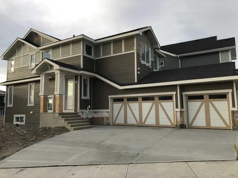 67 Sunrise Heath Cochrane AB T4C 3C5