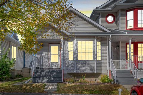 Photo of 48 Martin Crossing Court NE, Calgary, AB T3J 3P3 (MLS # A2262242)