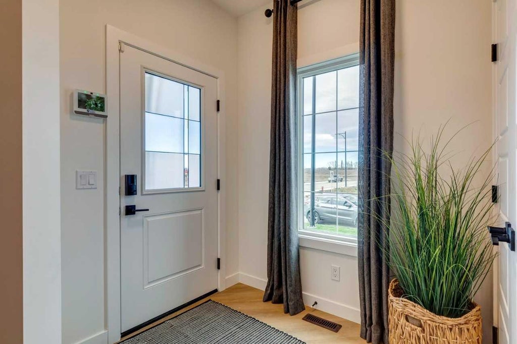 Photo of 23 Sweetgrass Circle, Okotoks, AB T1S 4C4 (MLS # A2355407)