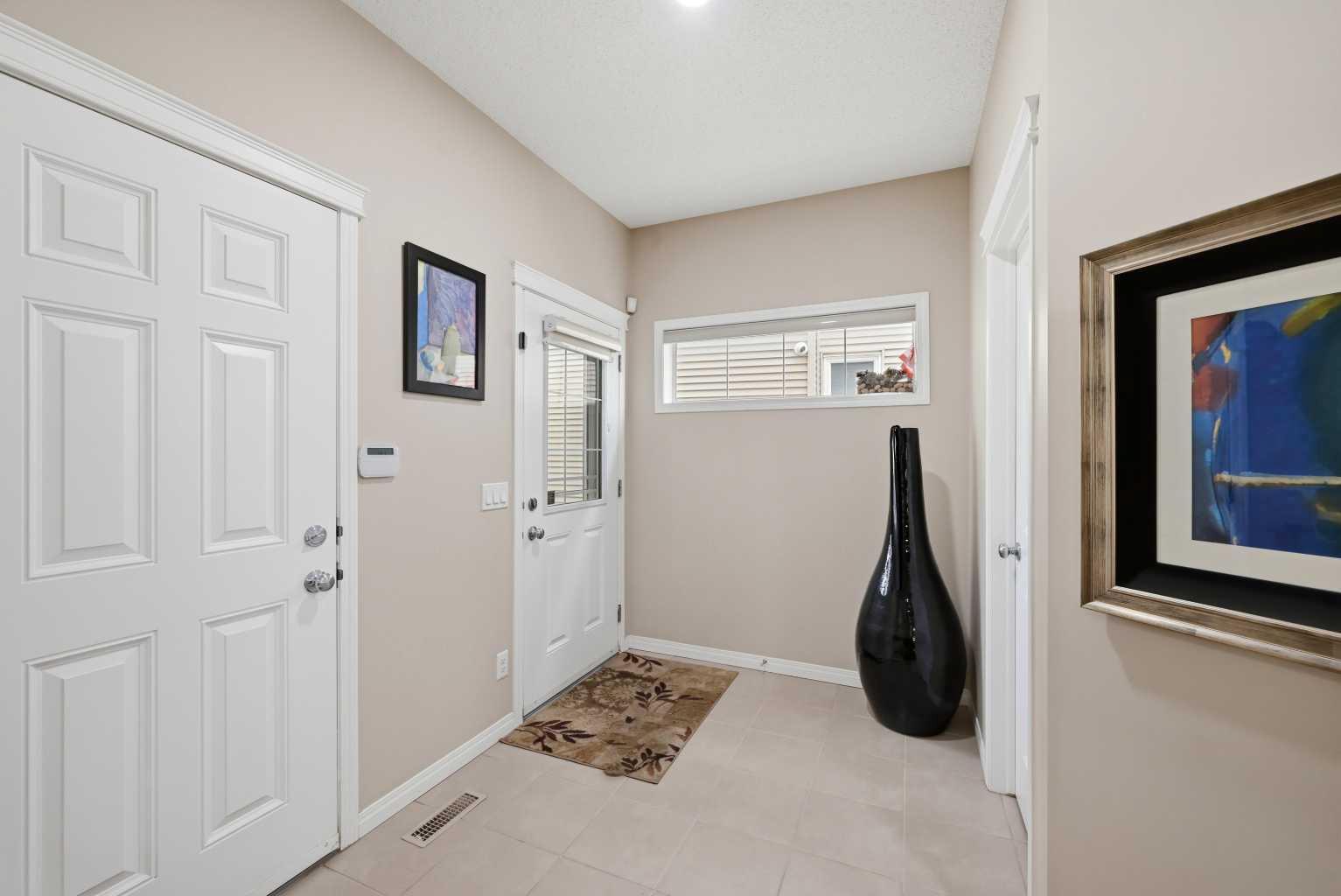 156 Skyview Shores Manor NE