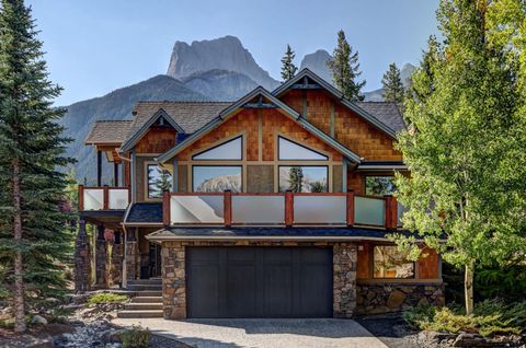 220 Miskow Close Canmore AB T1W 3G7