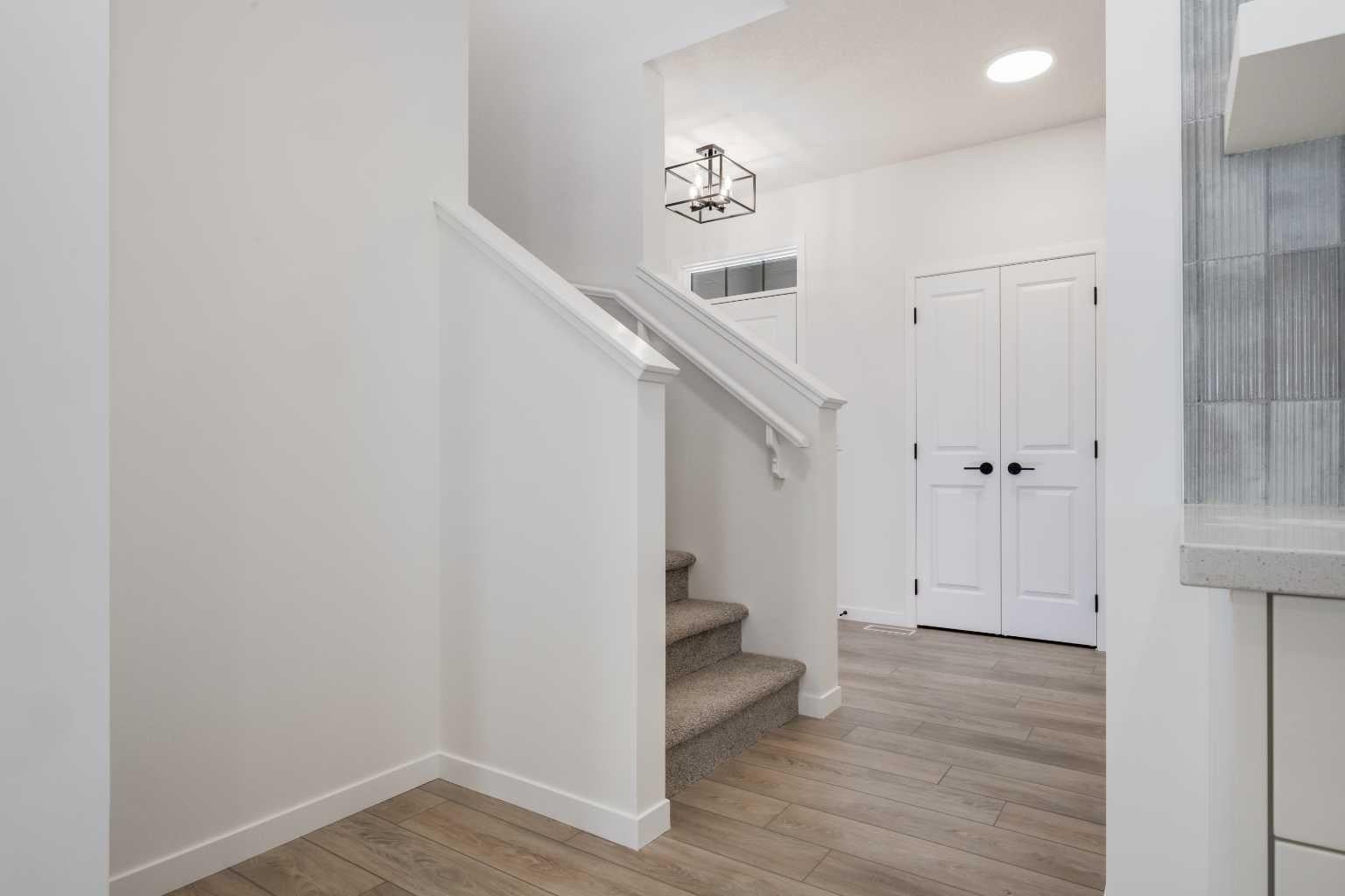 390 Ellen Park