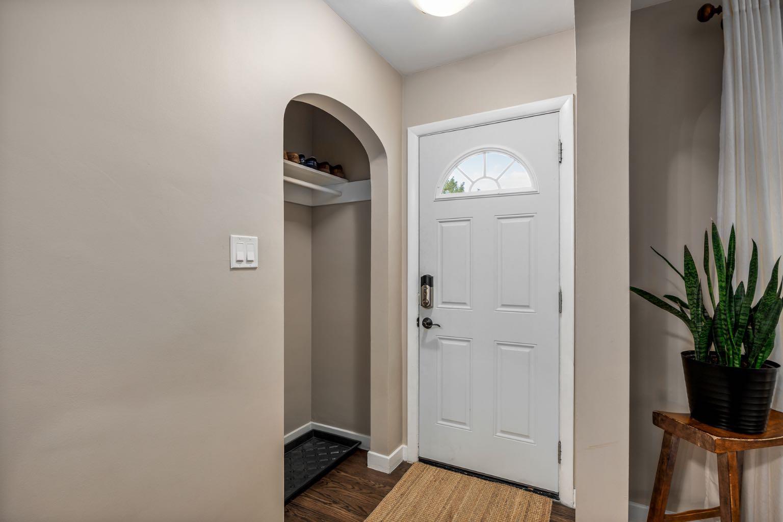 1703 31 Street SW