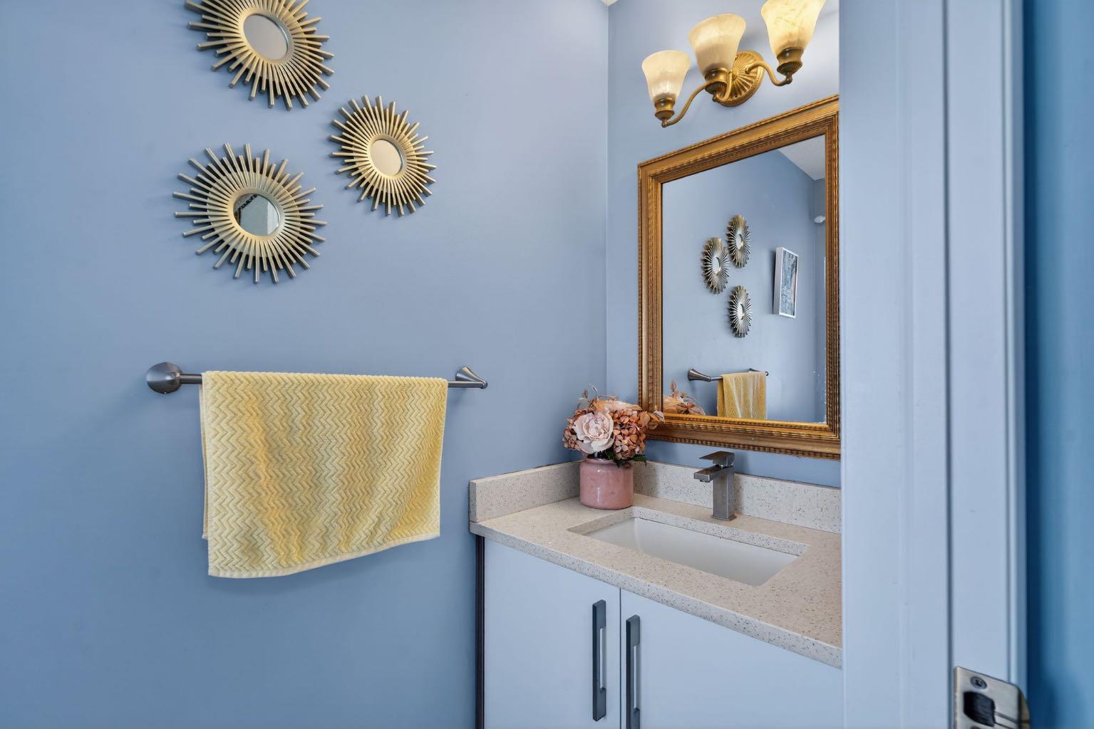 232 San Fernando Place NE