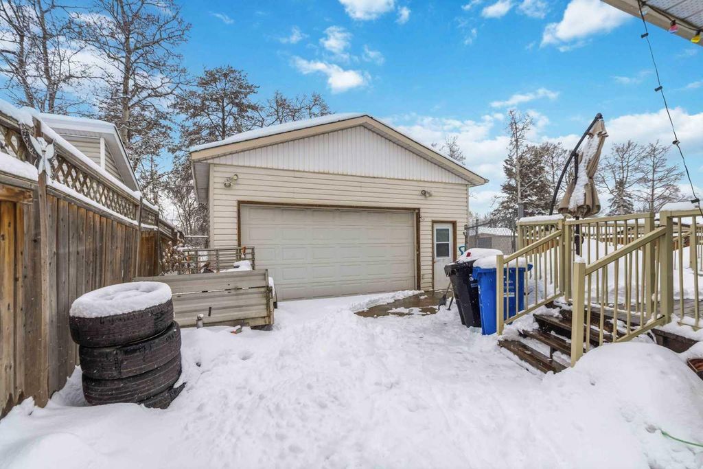 Photo of 18 Clark Crescent, Fort McMurray, AB T9H 1M8 (MLS # A2299550)