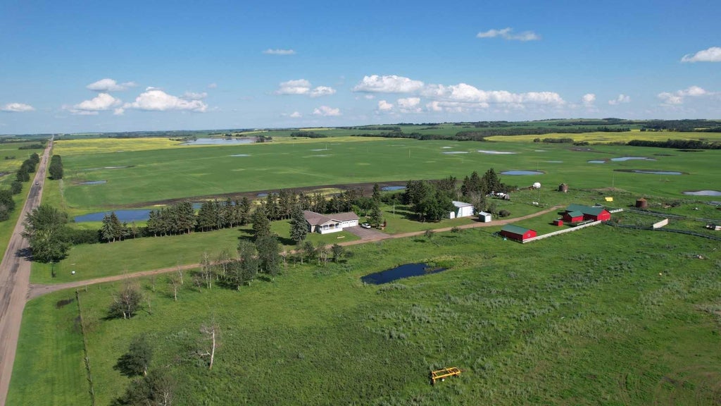 Photo of 14015 Township Road 540, Rural Minburn No. 27, County of, AB T0B 4K0 (MLS # A2342895)