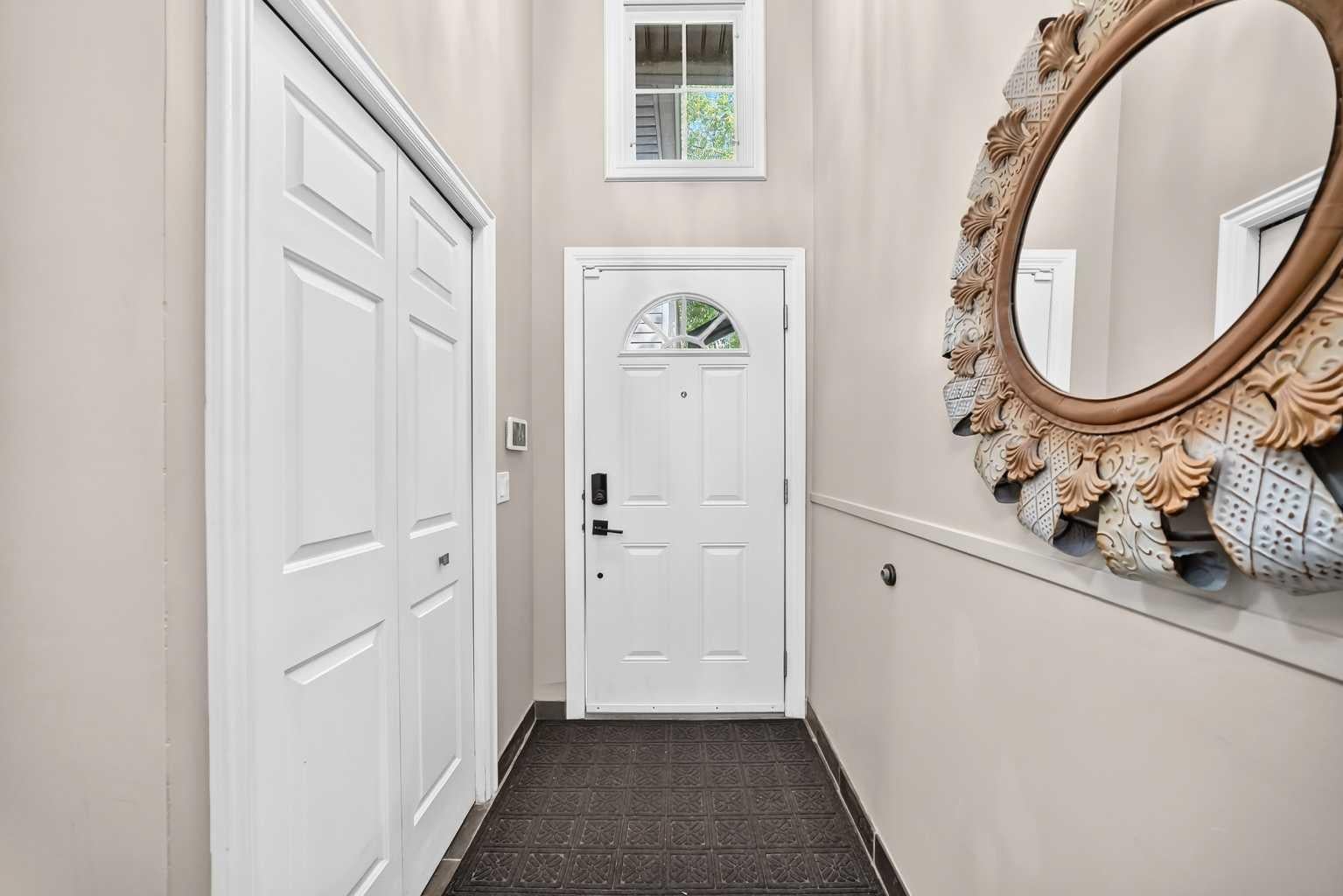 448 Strathcona Drive SW 25