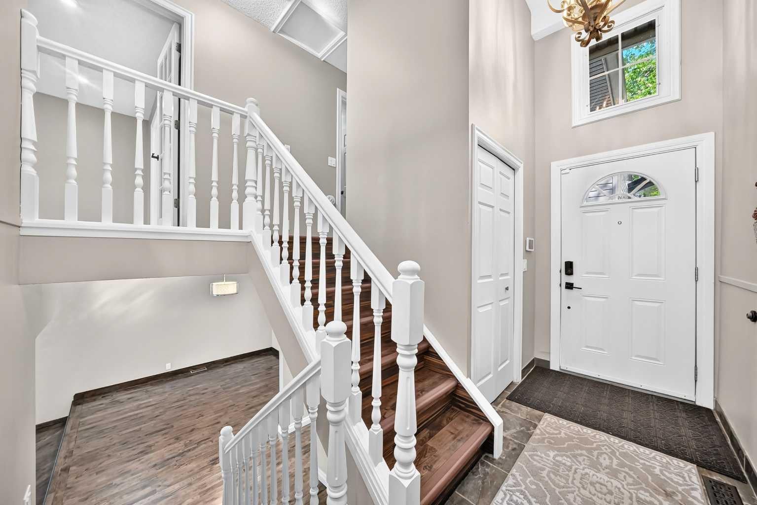448 Strathcona Drive SW 25