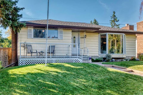 Photo of 12208 Canfield Road SW, Calgary, AB T2W 1J9 (MLS # A2347216)