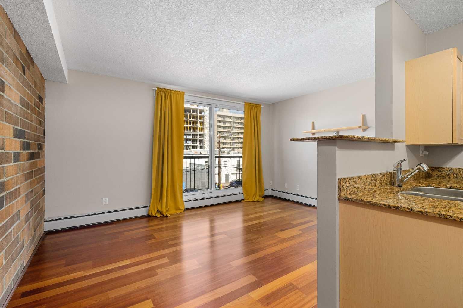 315 9A Street NW #404