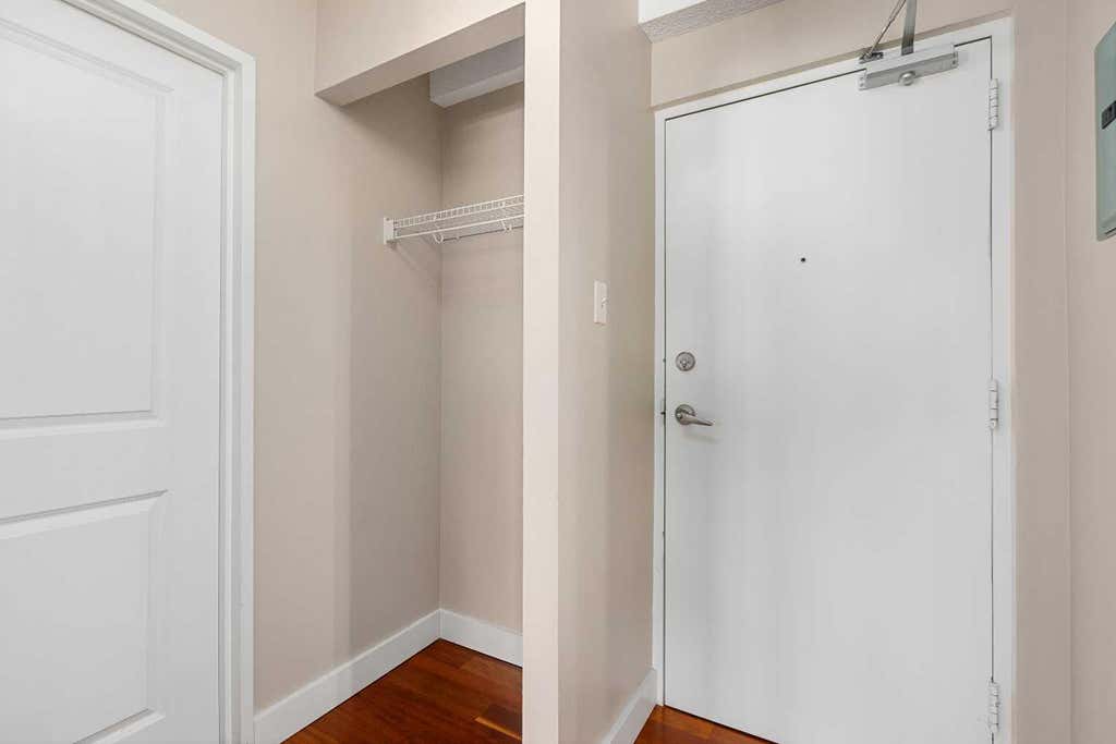 Photo of 315 9A Street NW #404, Calgary, AB T2N 1T7 (MLS # A2335308)