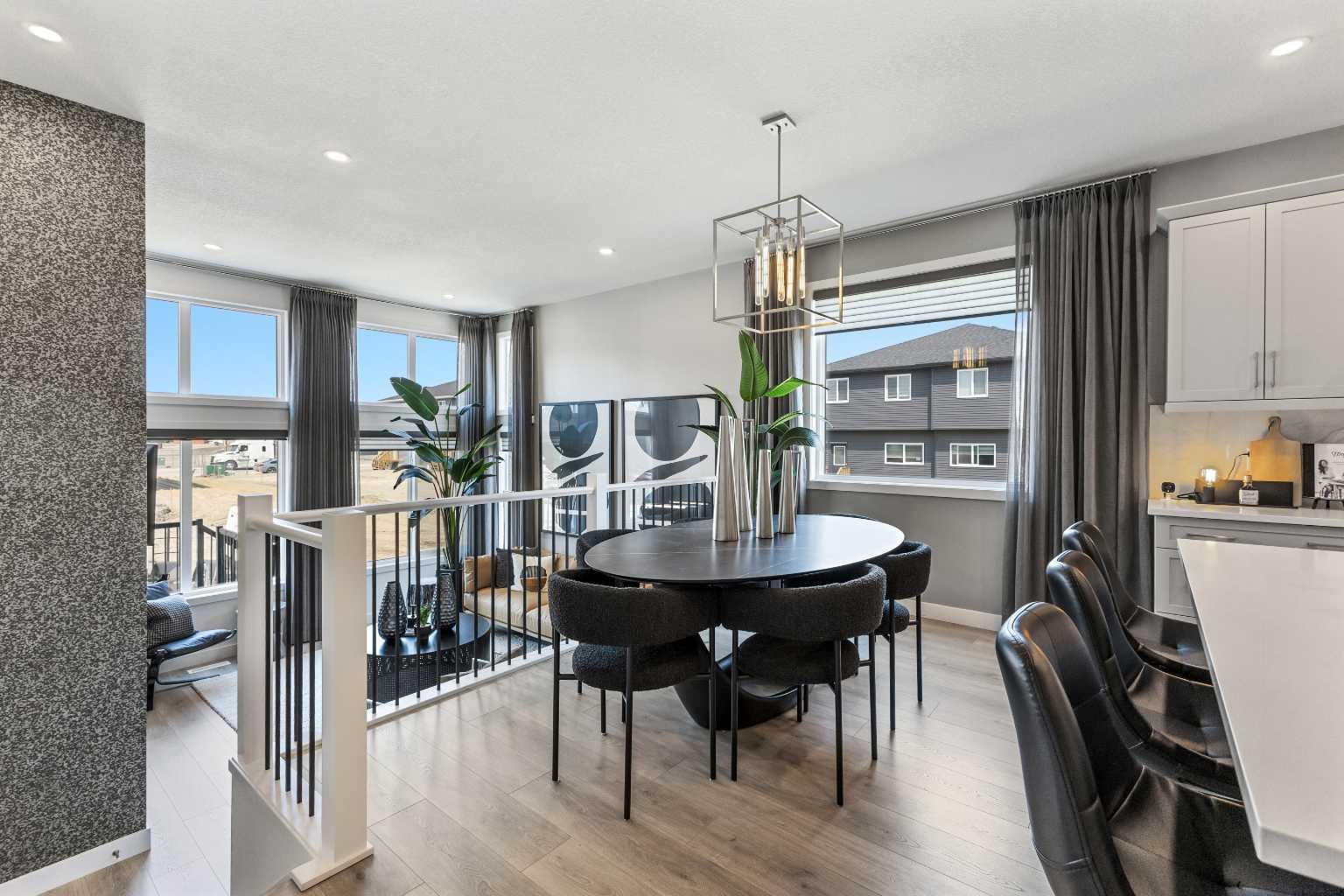 124 Corner Glen Avenue NE