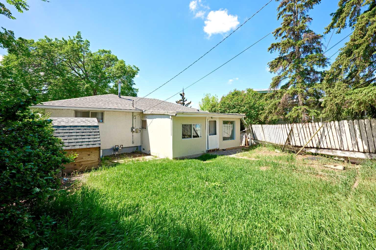 28 CORNELL Place NW