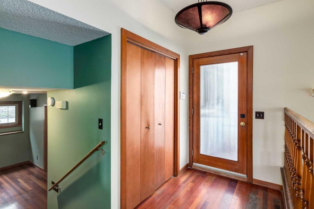 Photo of 80 Macewan Glen Road NW, Calgary, AB T3K 2C6 (MLS # A2314212)