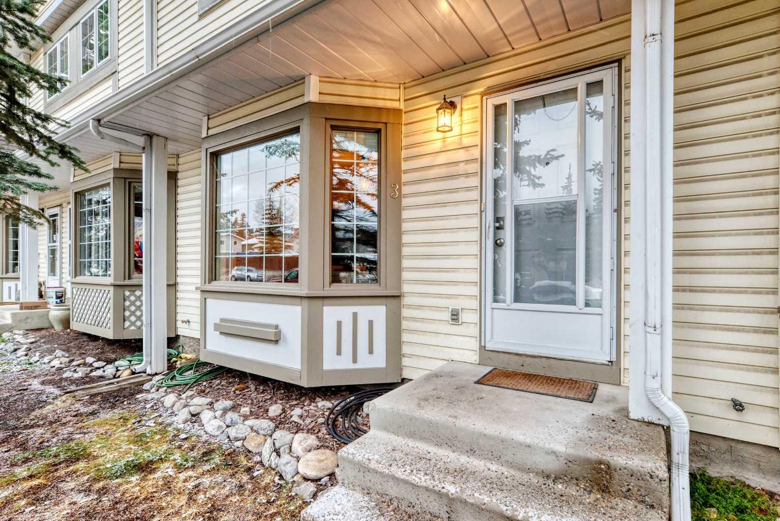 1050 Cougar Creek Drive 3