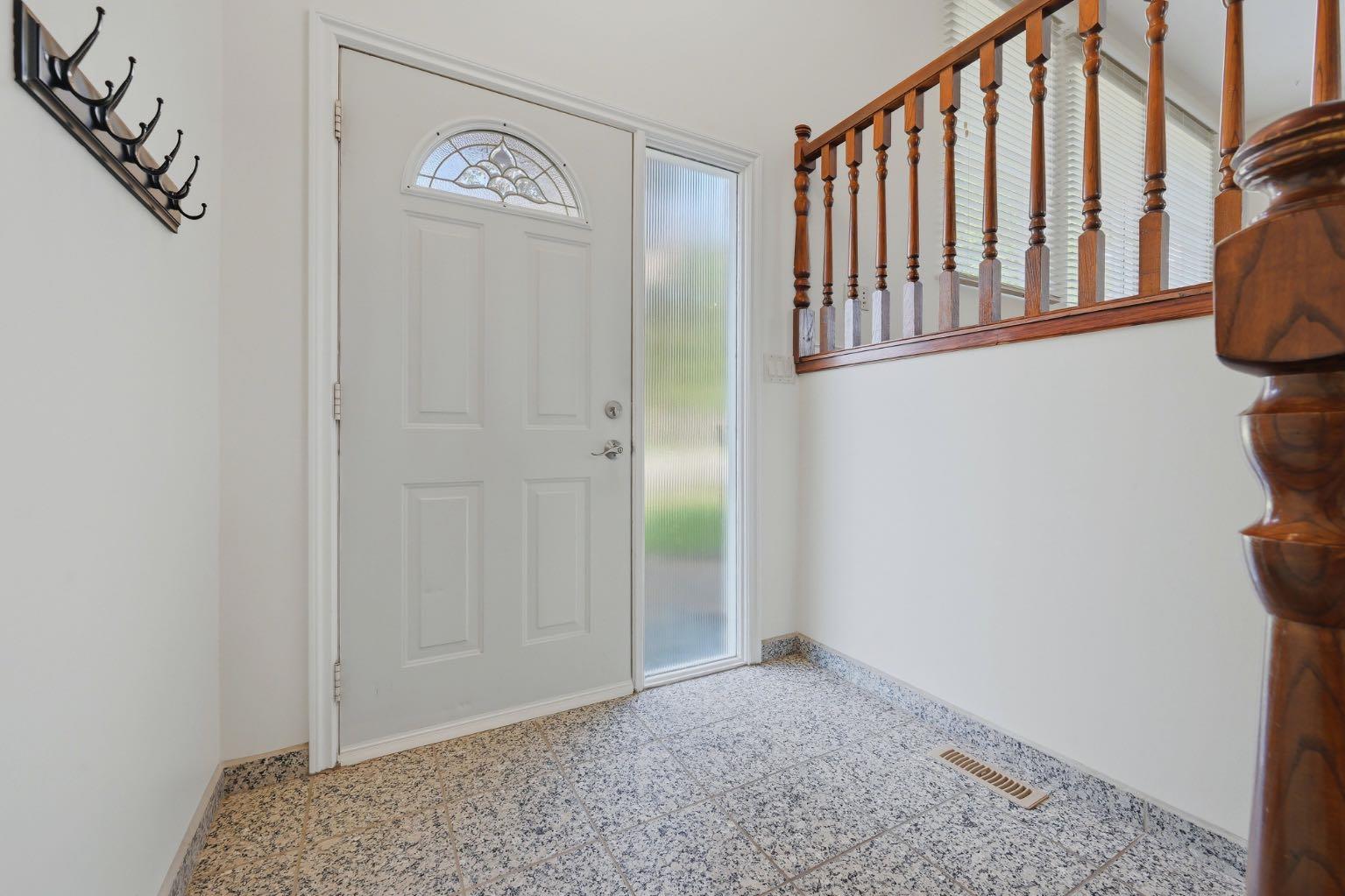 248 Parkland Crescent SE