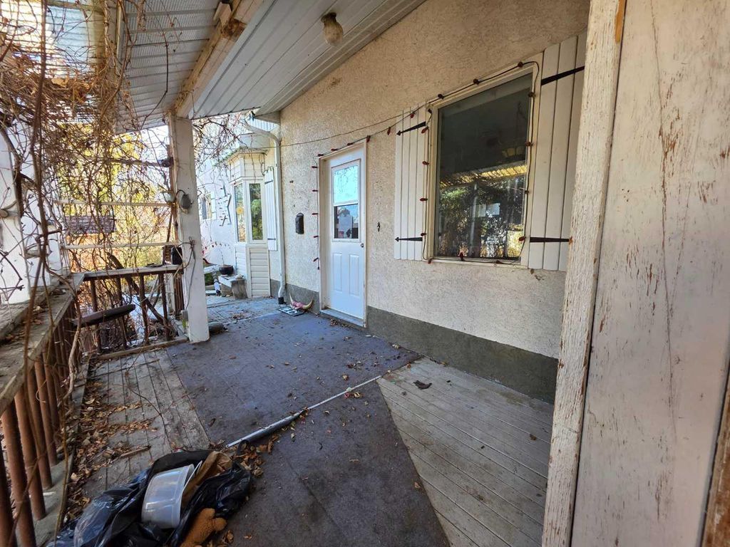 Photo of 126 1 Street, Turin, AB T0K 2H0 (MLS # A2264824)