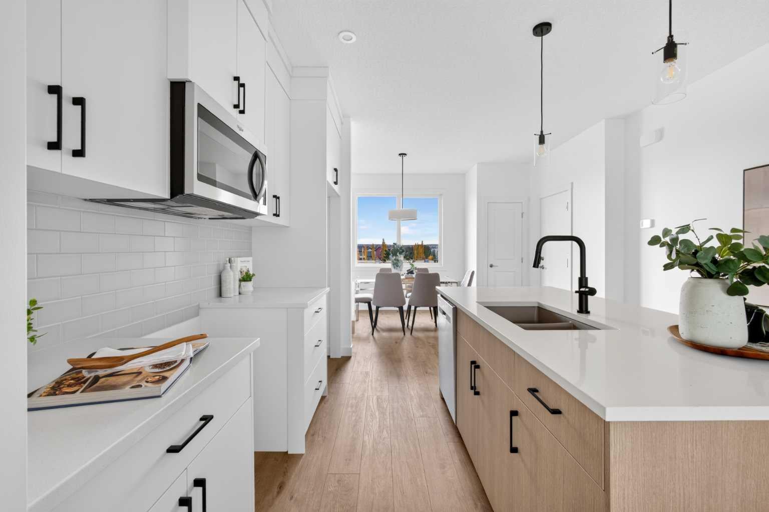 157 Silver Spruce Road SW