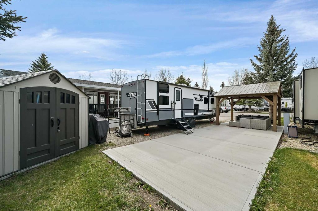 Photo of 370165 79 Street E #115, Rural Foothills County, AB T0L 0A0 (MLS # A2310436)