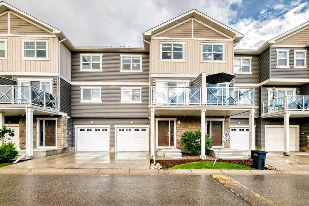 Photo of 709 Skyview Ranch Grove NE, Calgary, AB T3N 0R9 (MLS # A2318680)