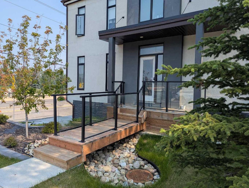 Photo of 2857 12 Avenue SW, Calgary, AB T3C 3Y7 (MLS # A2339296)