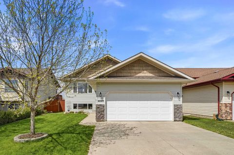 Photo of 4840 Westbrooke Road, Blackfalds, AB T4M 0K7 (MLS # A2313712)