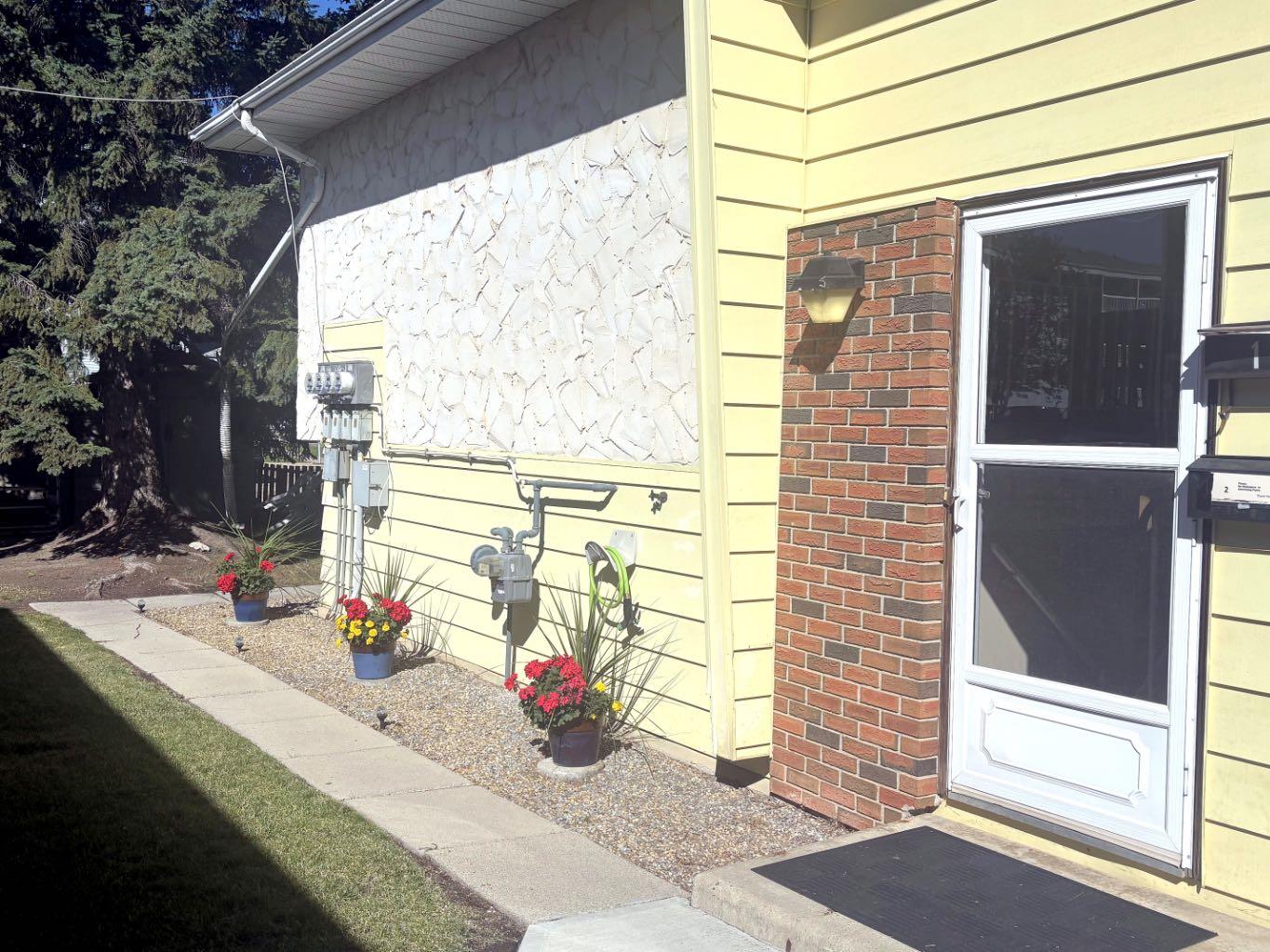 4118 60 Street 2