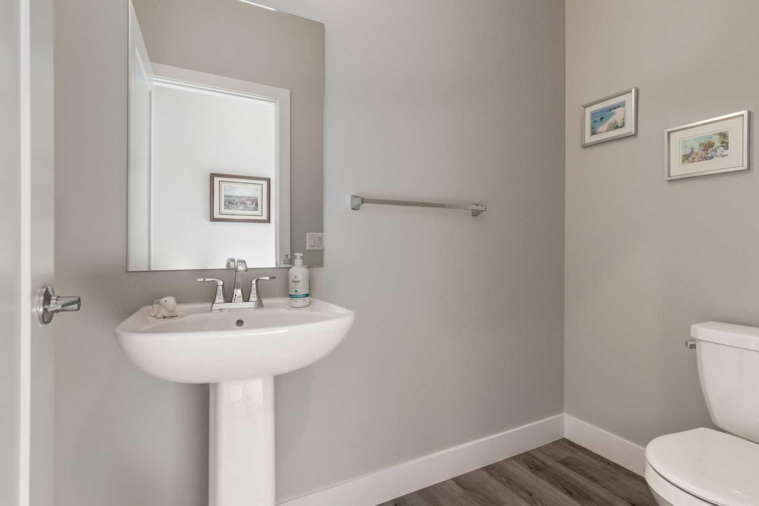 20 Silverado Crest Park SW 220