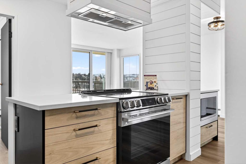 Photo of 1107 15 Avenue SW #903, Calgary, AB T2R 0S8 (MLS # A2295251)