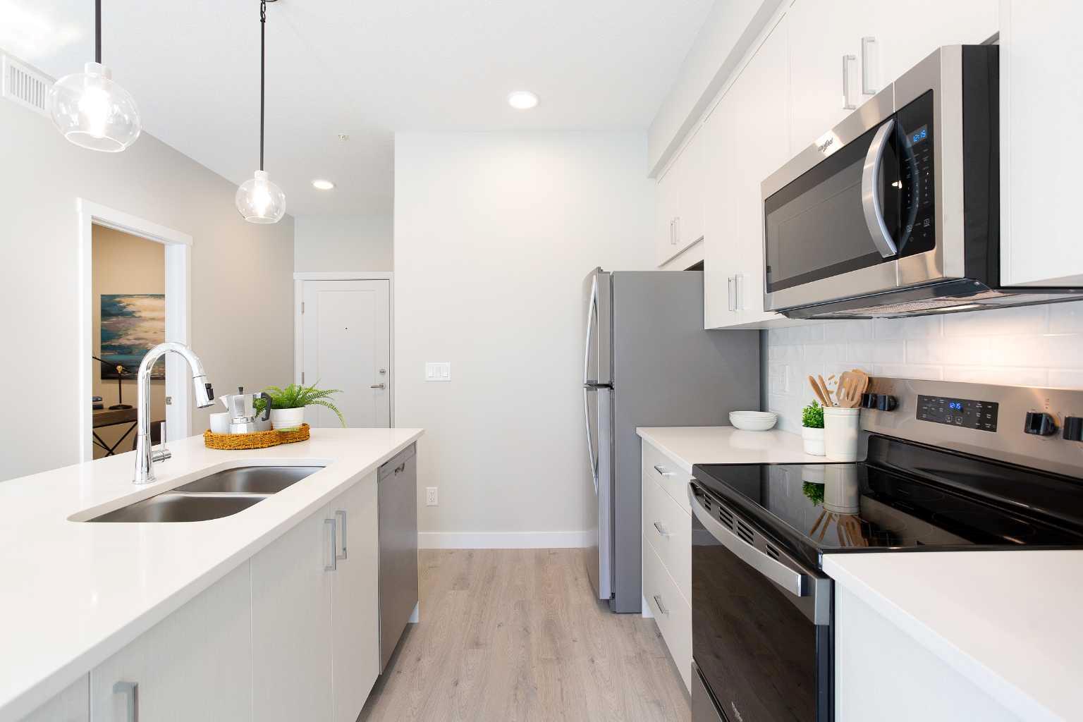 660 Shawnee Square 111