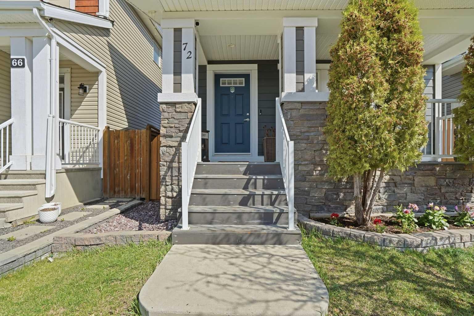 72 Redstone Common NE