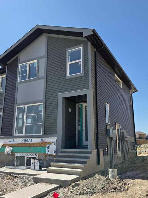 Photo of 187 Lanark Gate SE, Airdrie, AB T4A 3R7 (MLS # A2334211)