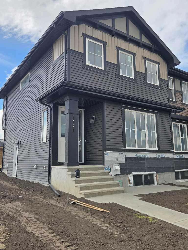 Photo of 187 Lanark Gate SE, Airdrie, AB T4A 3R7 (MLS # A2334211)