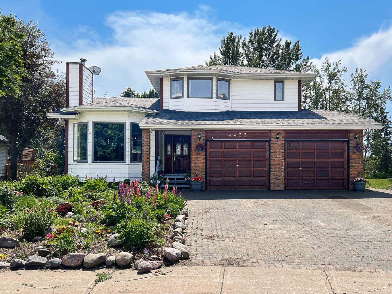 4453 Silverwood Crescent