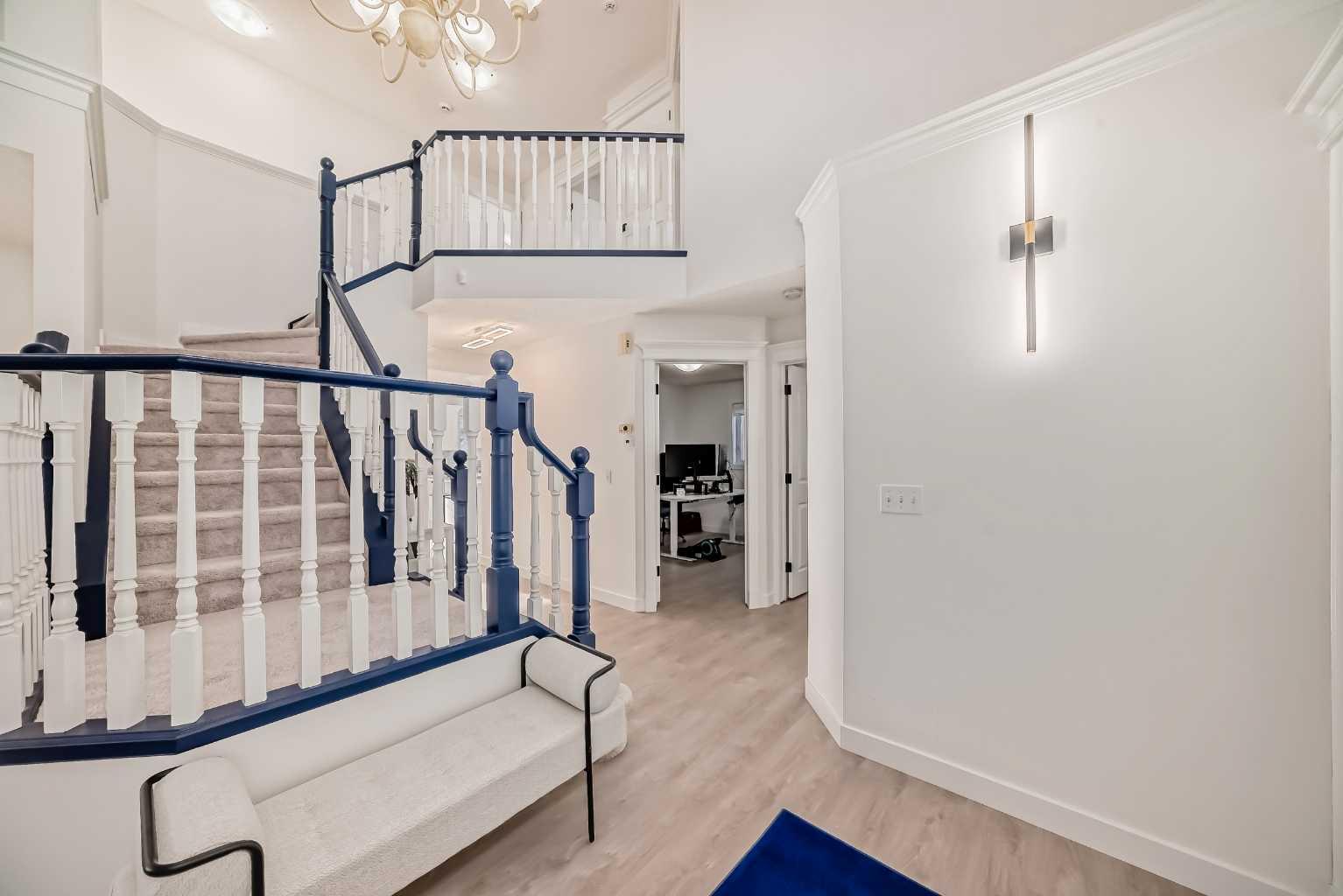 202 Hamptons Gardens NW