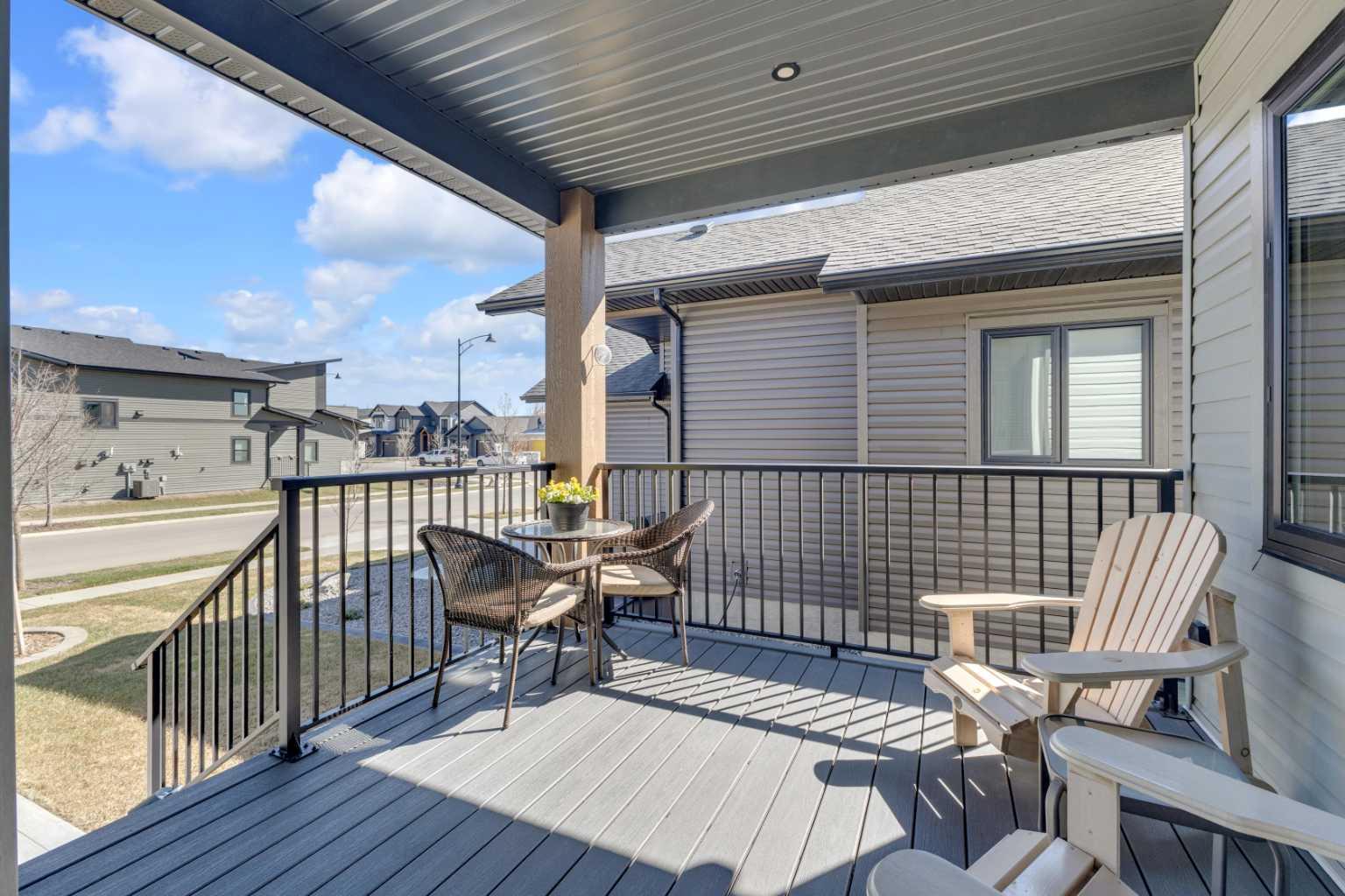 12 Emmett Crescent
