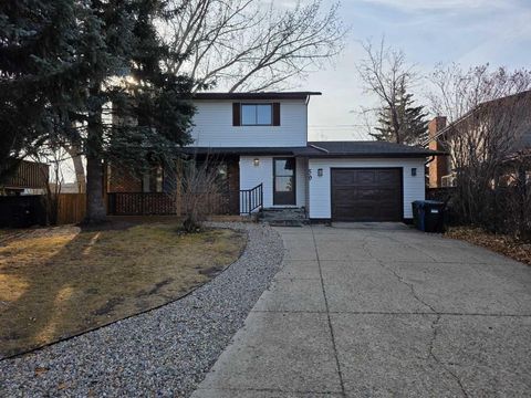 59 Brookpark Crescent SW Calgary AB T2W 2W6