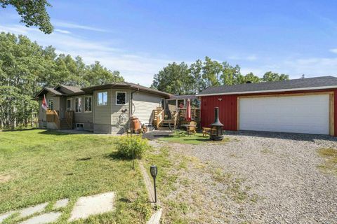 115 Dunham Lane Diamond Valley AB T0L 2A0