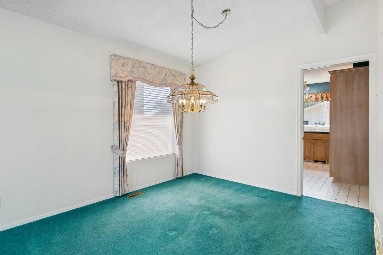 567 Parkridge Drive SE