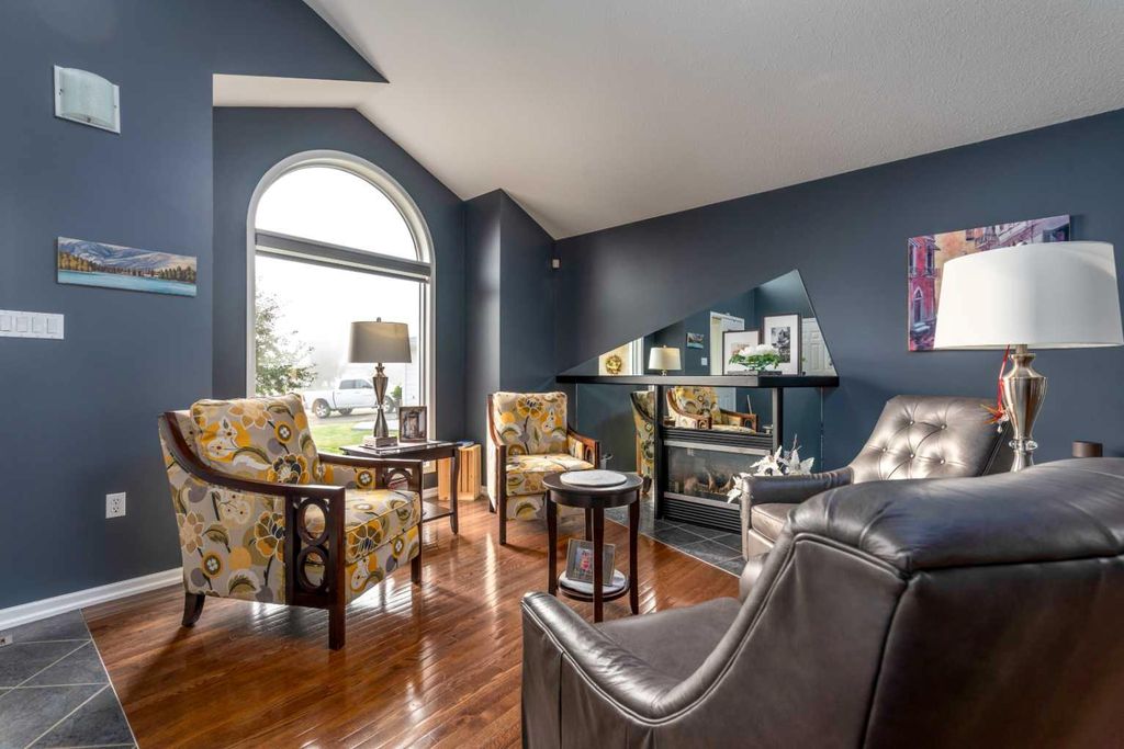 Photo of 3812 58 Avenue, Lloydminster, AB T9V 2P3 (MLS # A2282948)