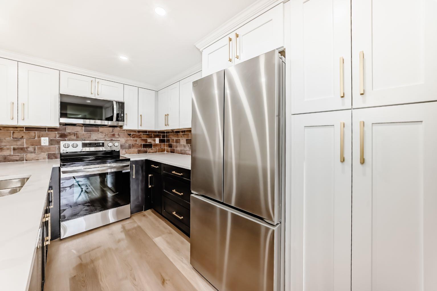 225 25 Avenue SW 606