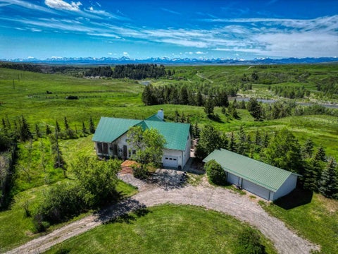 Photo of 8416 RGE RD 1-3, Rural Pincher Creek No. 9, M.D. of, AB T0K 0P0 (MLS # A2345492)