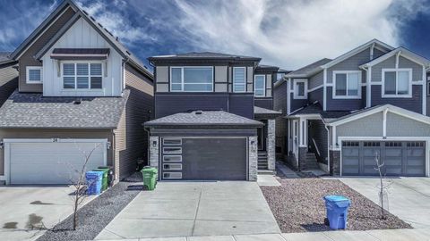 Photo of 34 Lucas Terrace NW, Calgary, AB T3P 1P9 (MLS # A2313608)