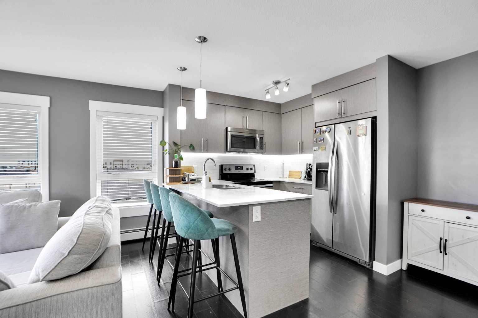 302 Skyview Ranch Drive NE 6415