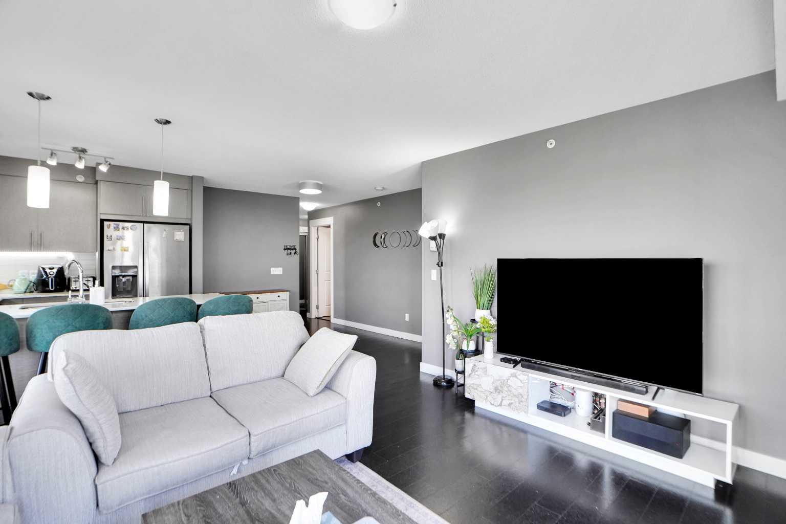 302 Skyview Ranch Drive NE 6415