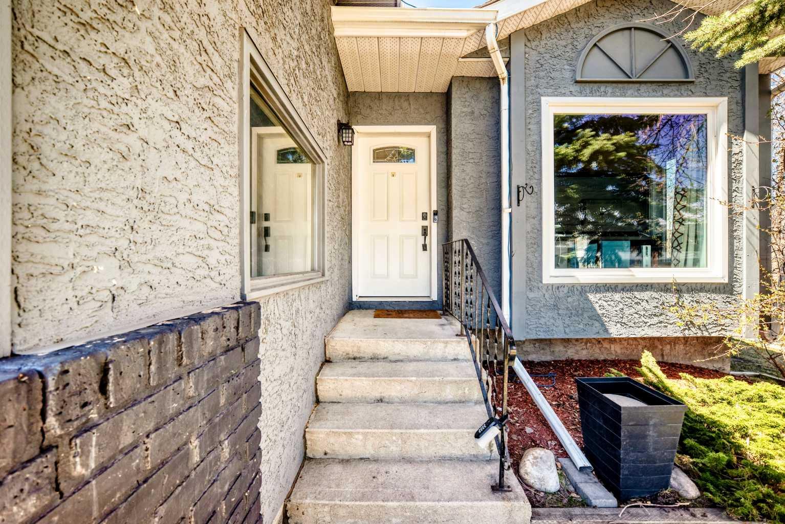 127 Mckerrell Way SE