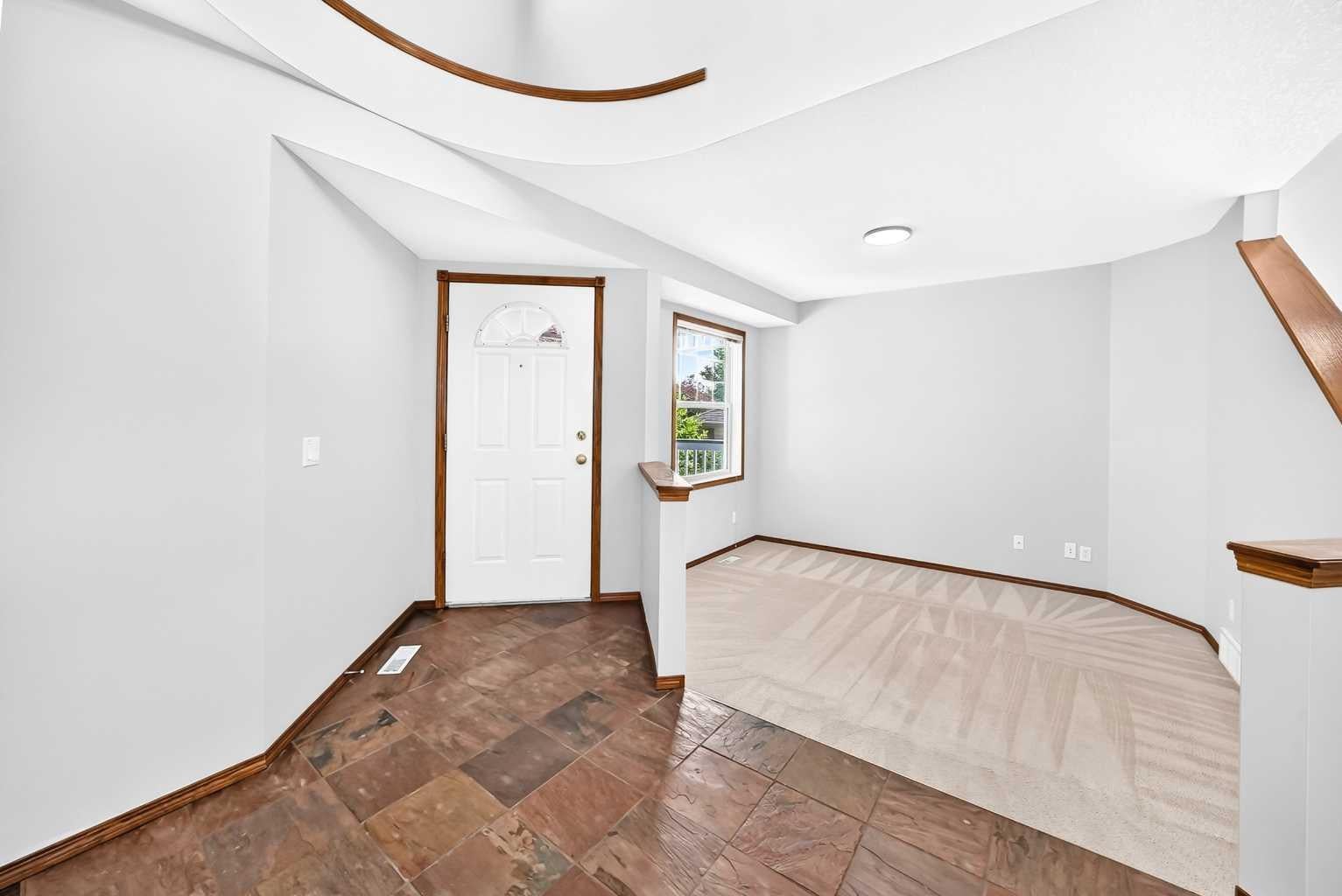 801 Panorama Hills Drive NW