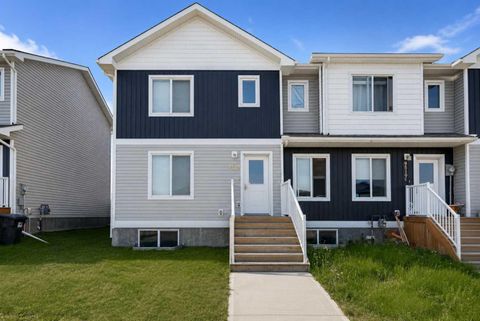 Photo of 9519D 112 Avenue, Clairmont, AB T8X 5C8 (MLS # A2324422)